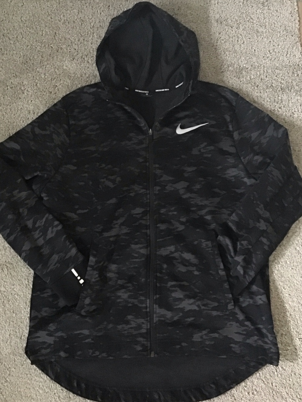 NIKE Therma Elite full zip hoodie!